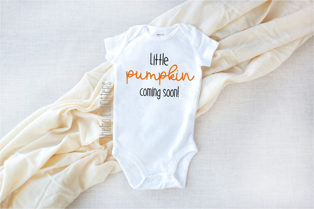 Little Pumpkin Coming Soon' Pregnancy Announcement Onesie/Tee – Theba  Outfitters
